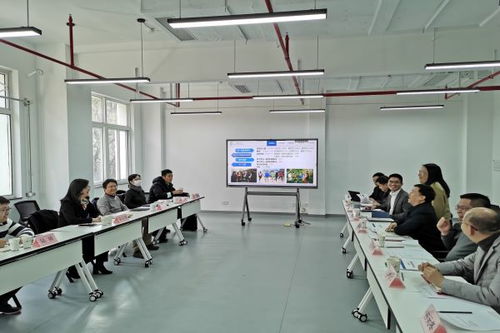 市發(fā)改委領(lǐng)導(dǎo)深入調(diào)研微電子學院 聚焦晶科微電子創(chuàng)新發(fā)展